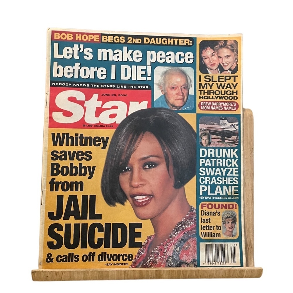 Star Tabloids Magazines WHITNEY SAVES BOBBY FROM JAIL SUICIDE, JUNE 20, 2000